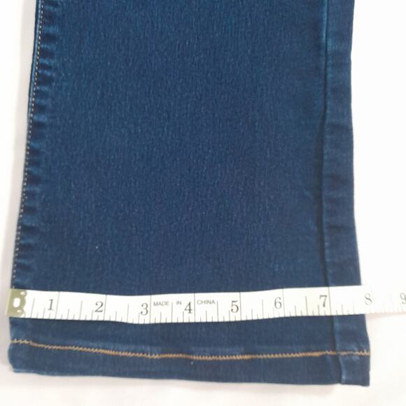 Levi's Jeans 315 Shaping Bootcut Women 30 Shortened‎ Hem to 27.5" Inseam - Picture 11 of 11